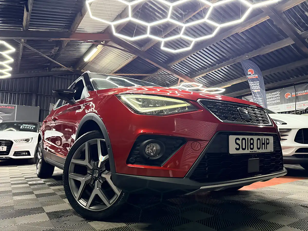 Used 2018 SEAT Arona Xcellence Lux Red - Interior and Exterior details 2