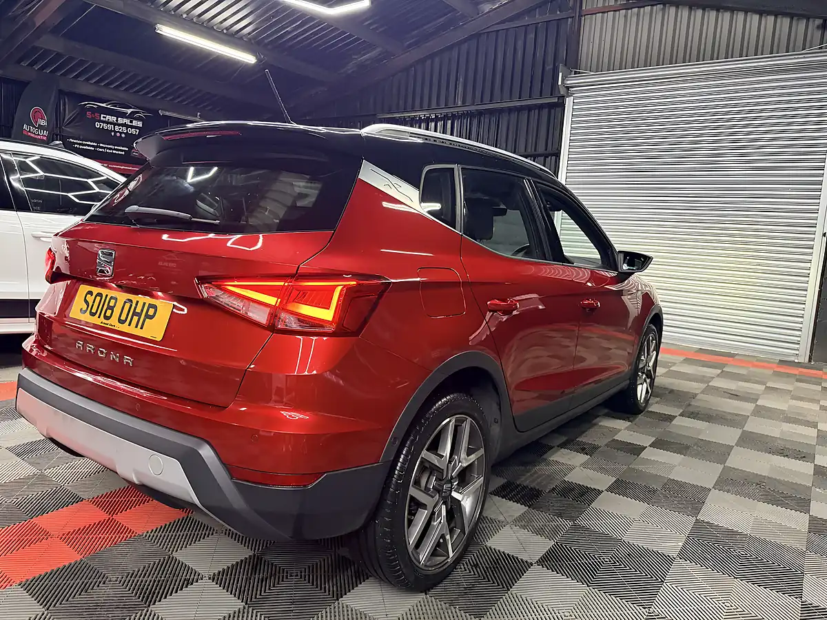 Used 2018 SEAT Arona Xcellence Lux Red - Interior and Exterior details 9