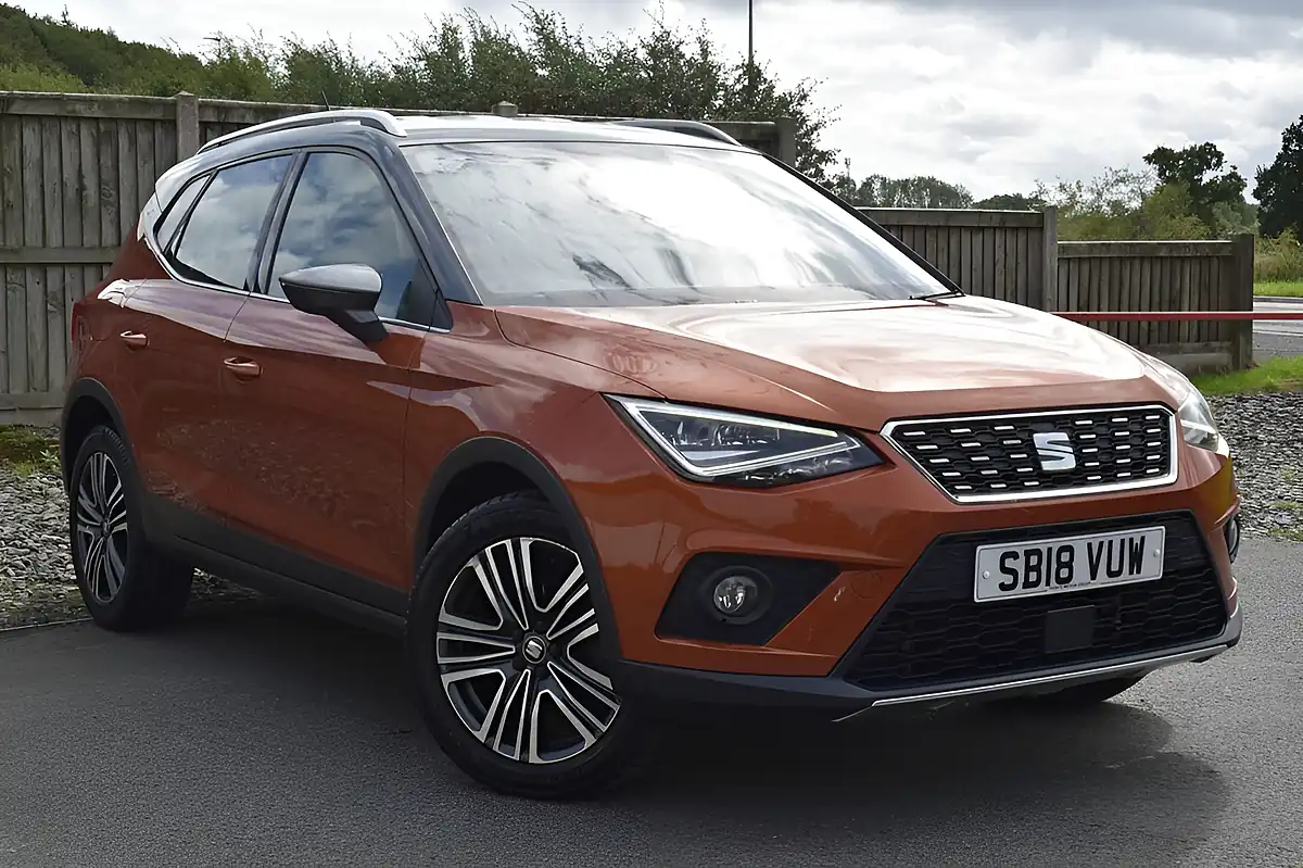 Used 2018 SEAT Arona Xcellence Orange - Front View