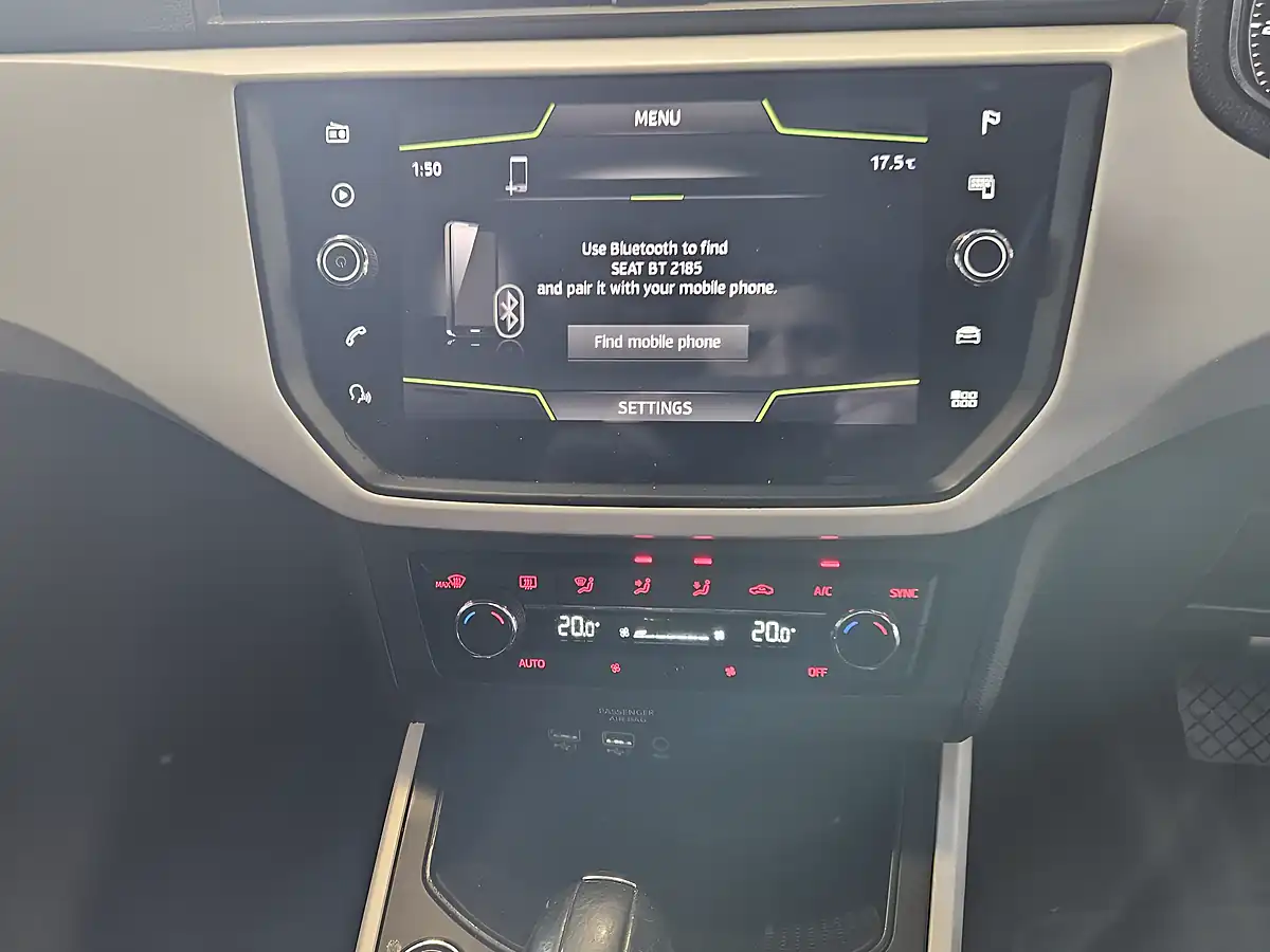 Used 2018 SEAT Arona Xcellence White - Interior and Exterior details 15
