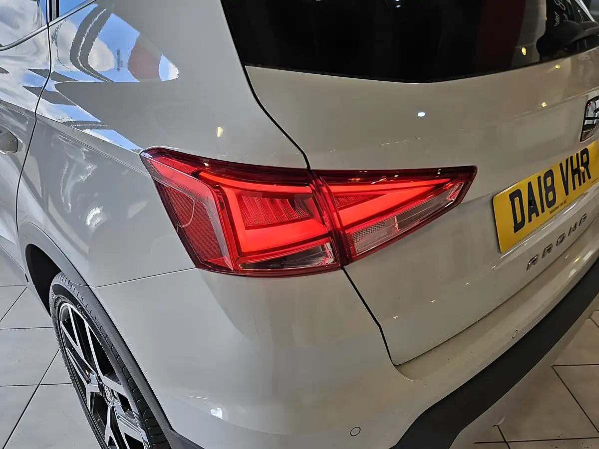 Used 2018 SEAT Arona Xcellence White - Interior and Exterior details 8