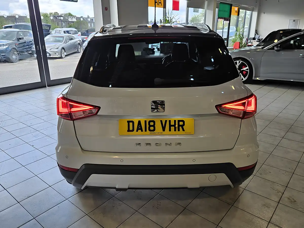 Used 2018 SEAT Arona Xcellence White - Interior and Exterior details 9