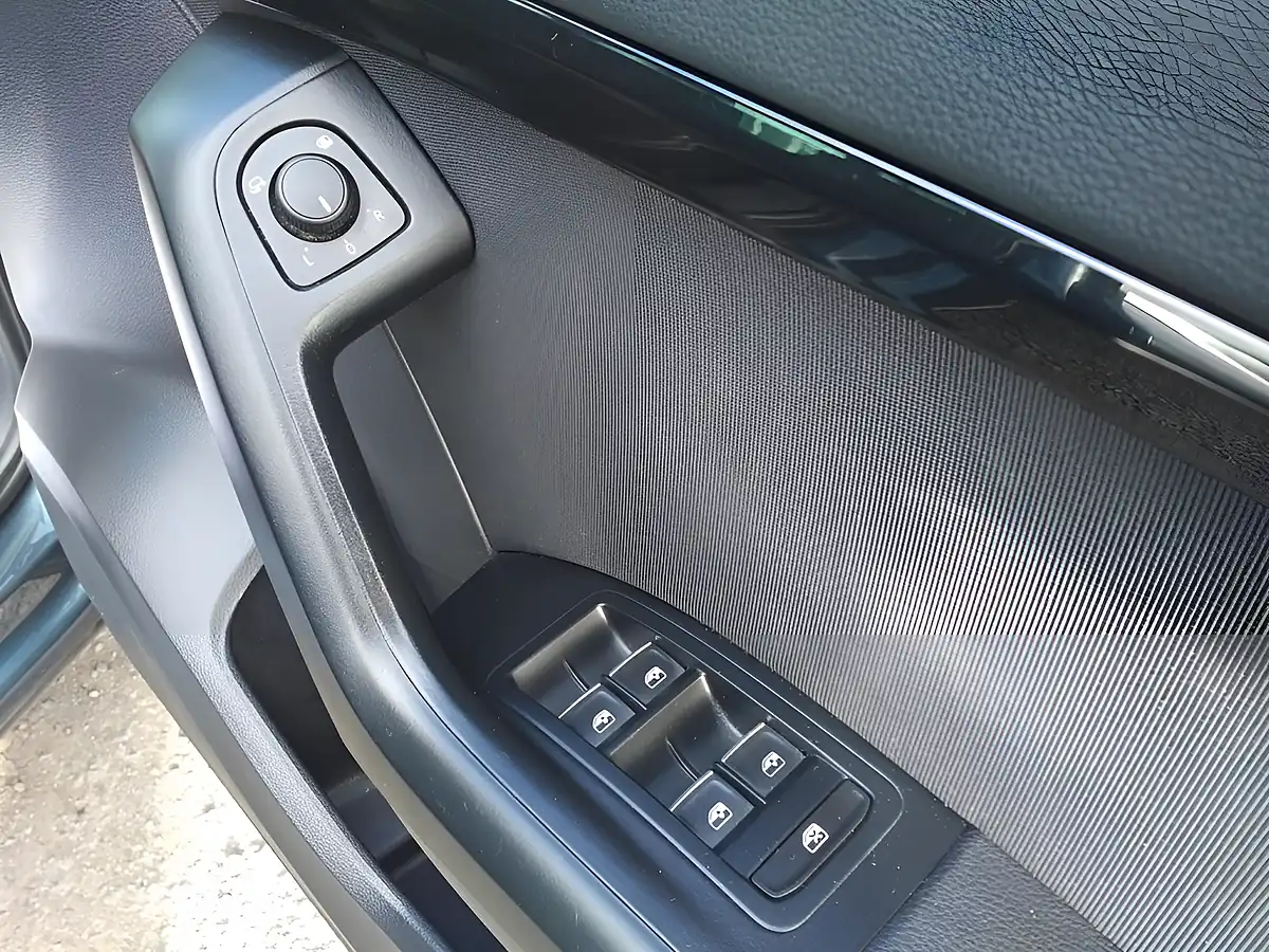 Used 2018 SEAT Ateca Fr Grey - Interior and Exterior details 14