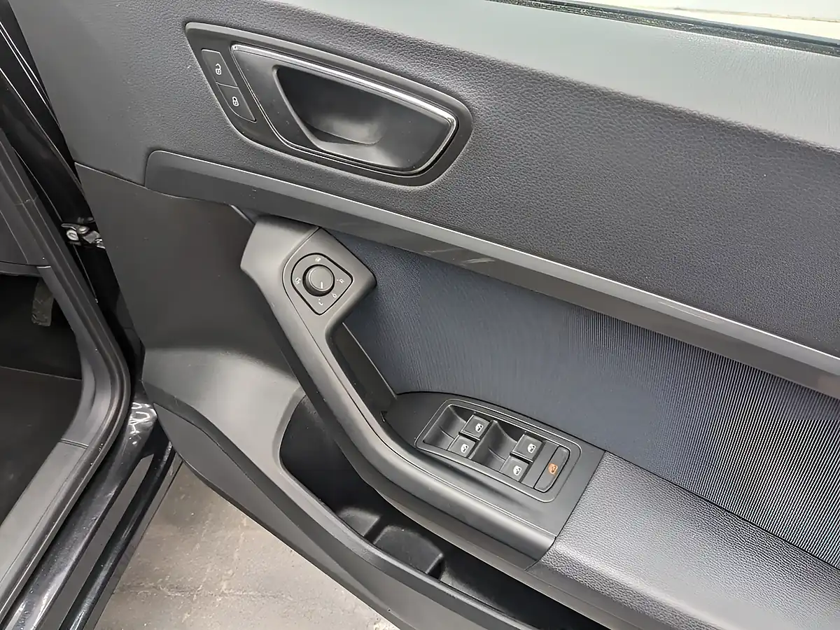 Used 2018 SEAT Ateca Se Black Magic - Interior and Exterior details 10
