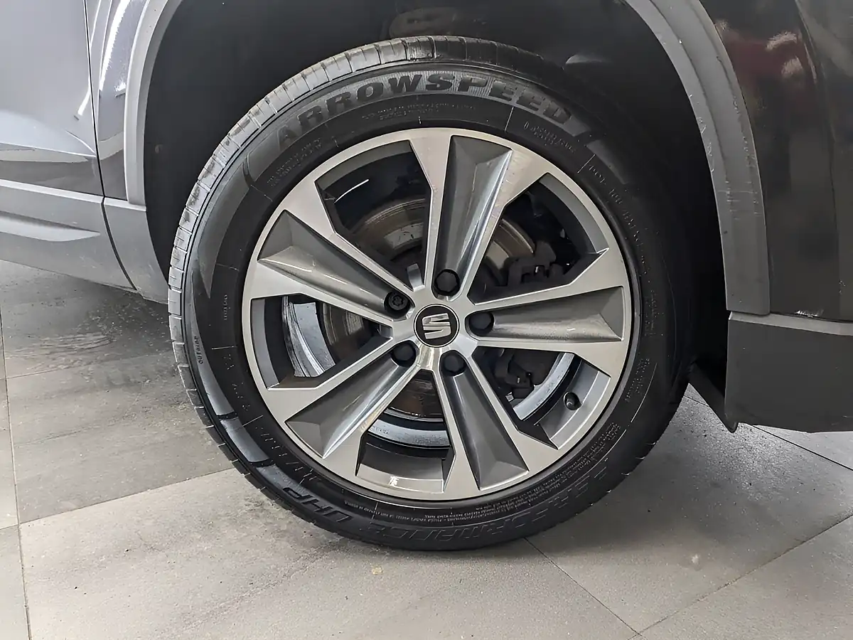 Used 2018 SEAT Ateca Se Black Magic - Interior and Exterior details 3