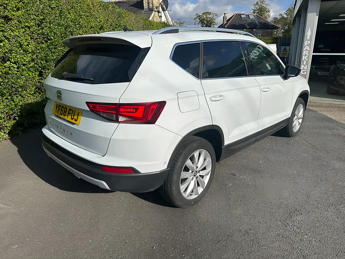 Used 2018 SEAT Ateca Se L White - Interior and Exterior details 7