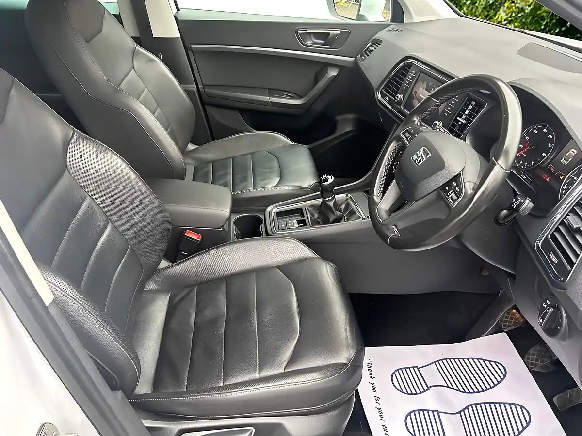Used 2018 SEAT Ateca Se L White - Interior and Exterior details 11