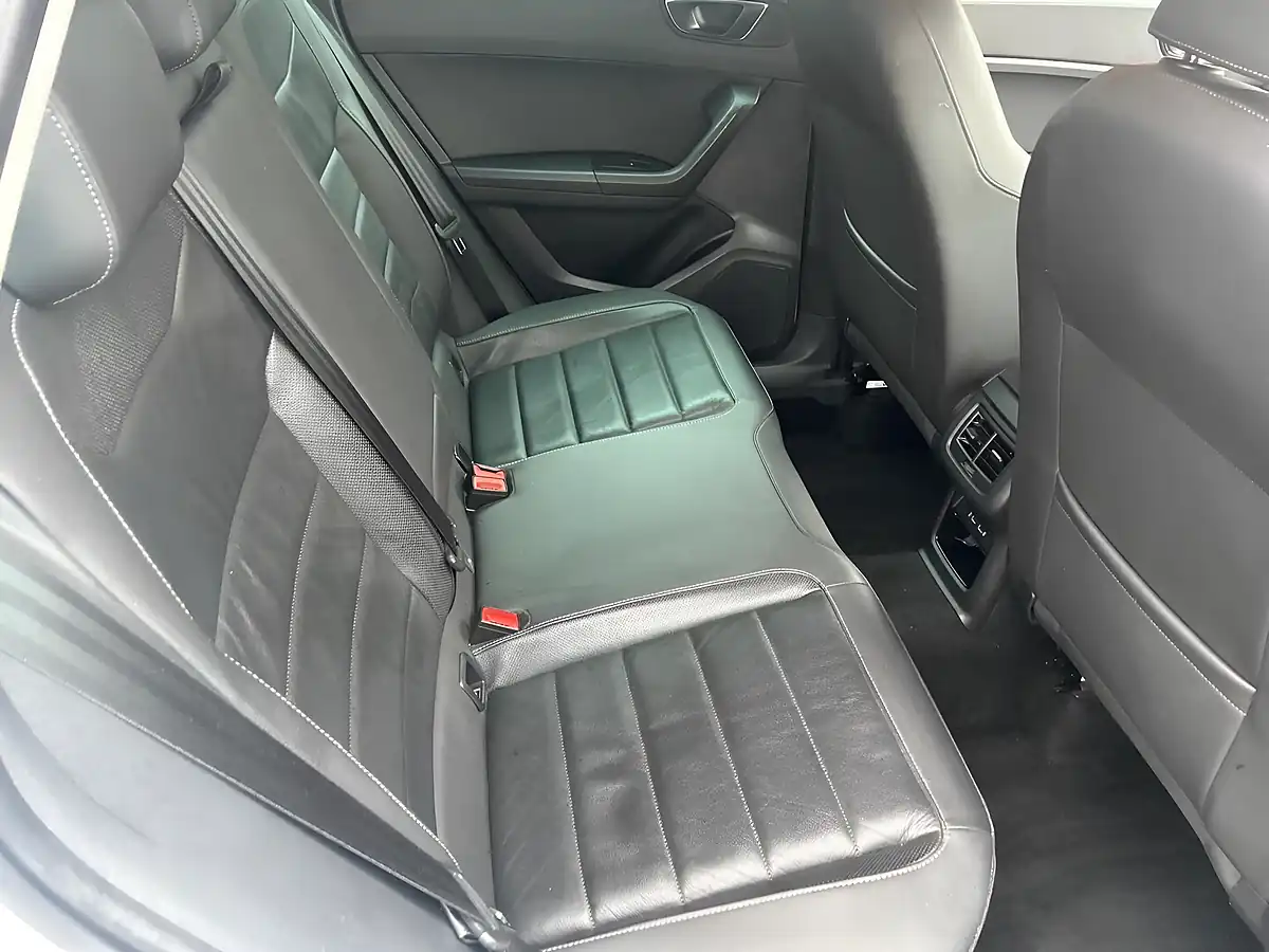 Used 2018 SEAT Ateca Se L White - Interior and Exterior details 15