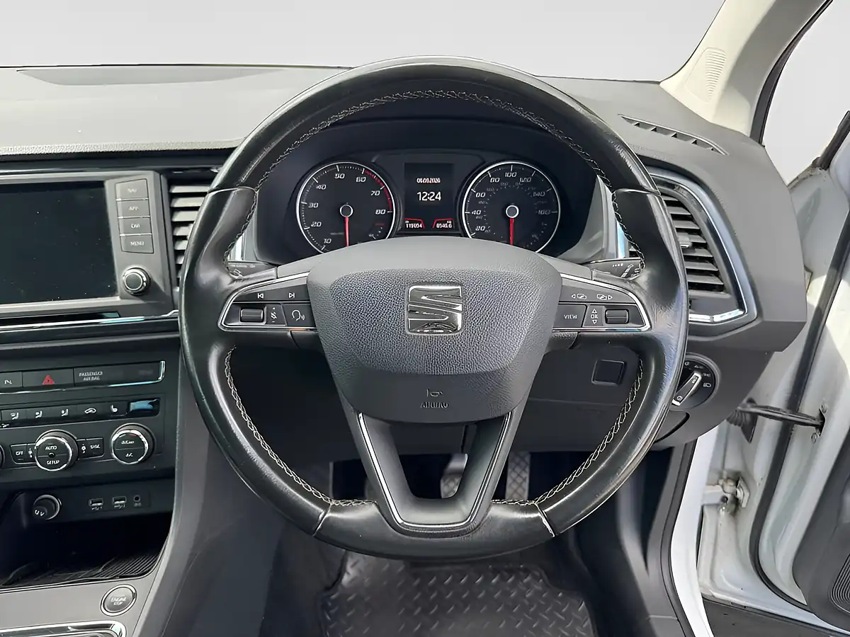 Used 2018 SEAT Ateca Se L White - Interior and Exterior details 10