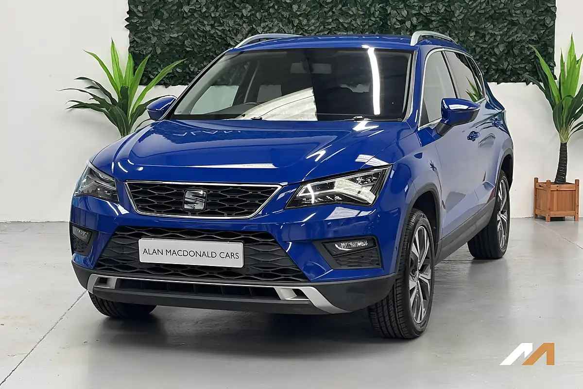 Used 2018 SEAT Ateca Se Technology Blue - Front View
