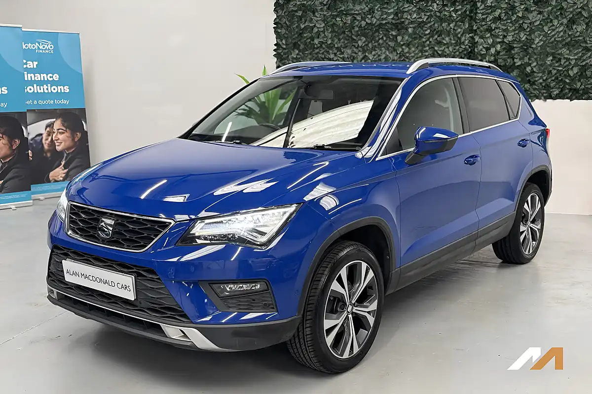 Used 2018 SEAT Ateca Se Technology Blue - Interior and Exterior details 12
