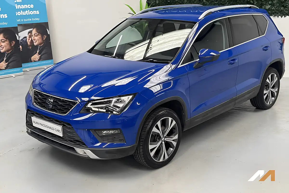 Used 2018 SEAT Ateca Se Technology Blue - Interior and Exterior details 14