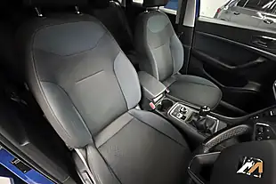 Used 2018 SEAT Ateca Se Technology Blue - Interior and Exterior details 19