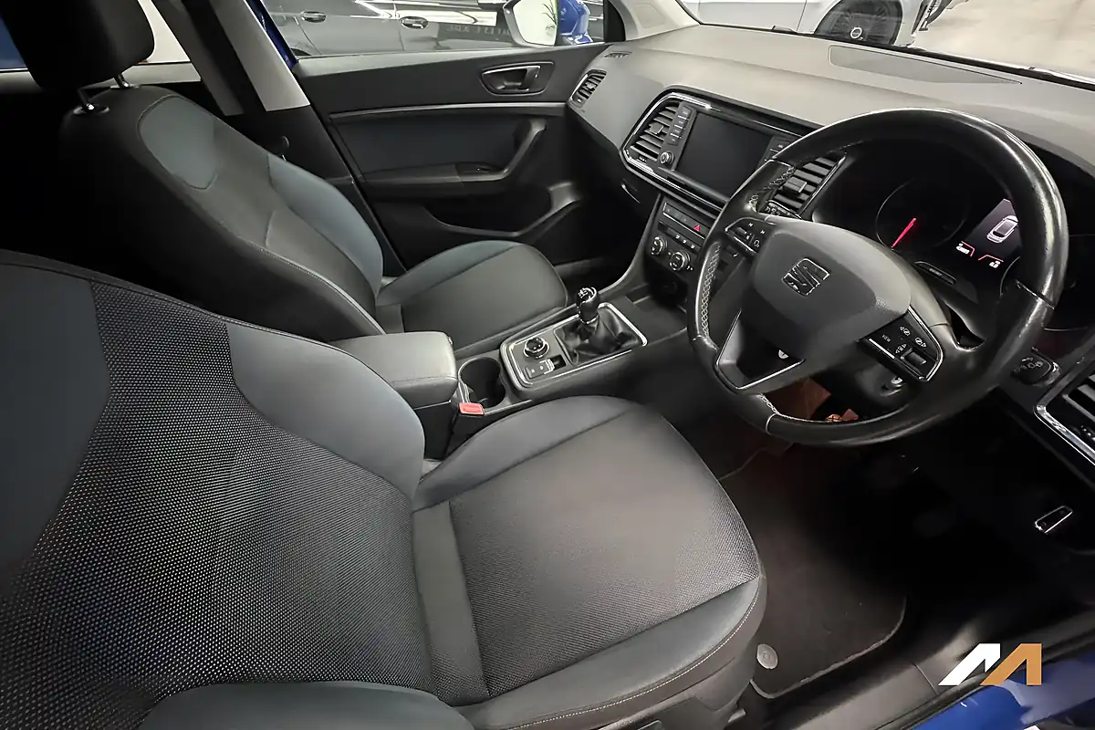 Used 2018 SEAT Ateca Se Technology Blue - Interior and Exterior details 20