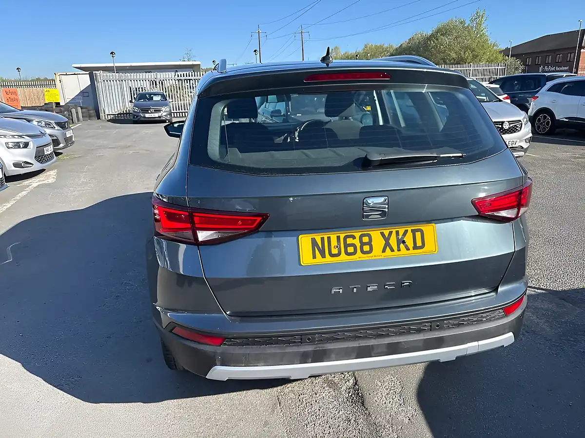 Used 2018 SEAT Ateca Se Technology Grey - Interior and Exterior details 10