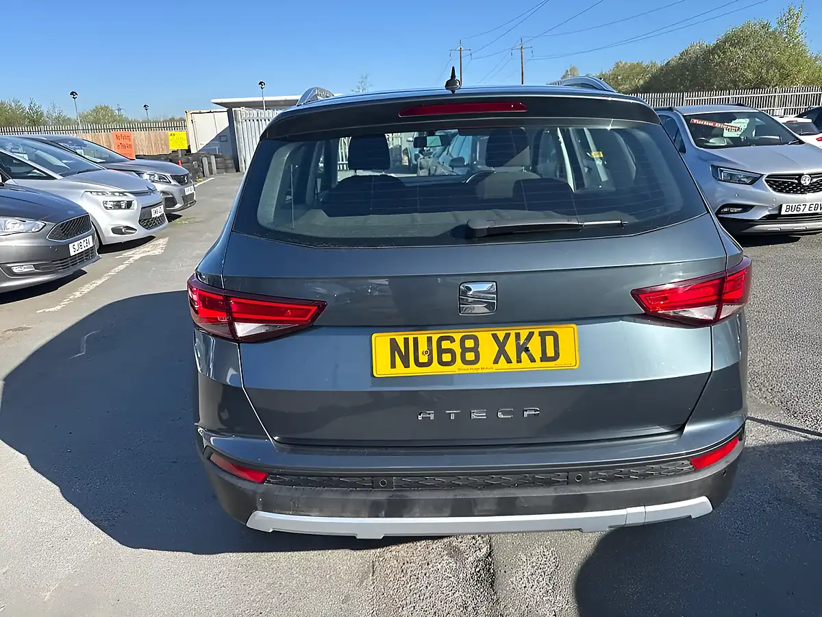 Used 2018 SEAT Ateca Se Technology Grey - Interior and Exterior details 11