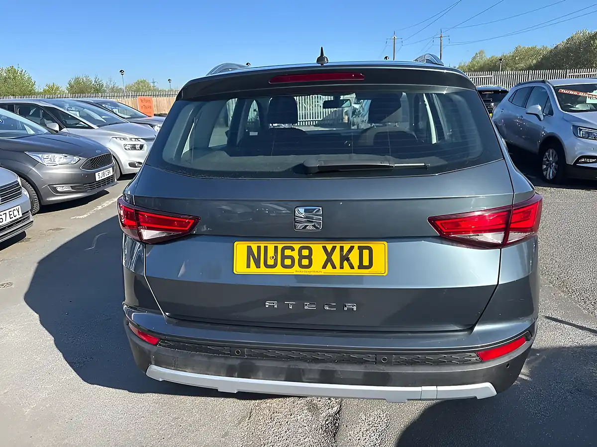 Used 2018 SEAT Ateca Se Technology Grey - Interior and Exterior details 12