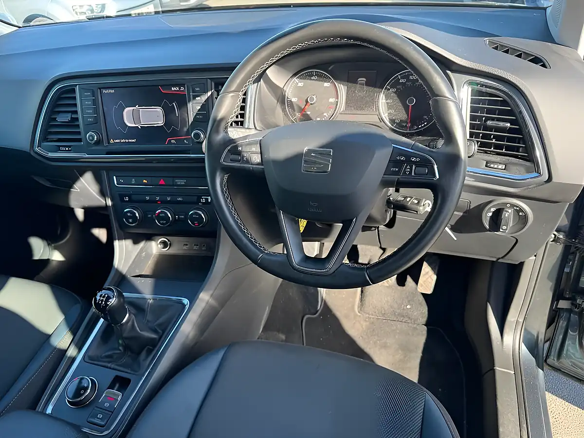 Used 2018 SEAT Ateca Se Technology Grey - Interior and Exterior details 2