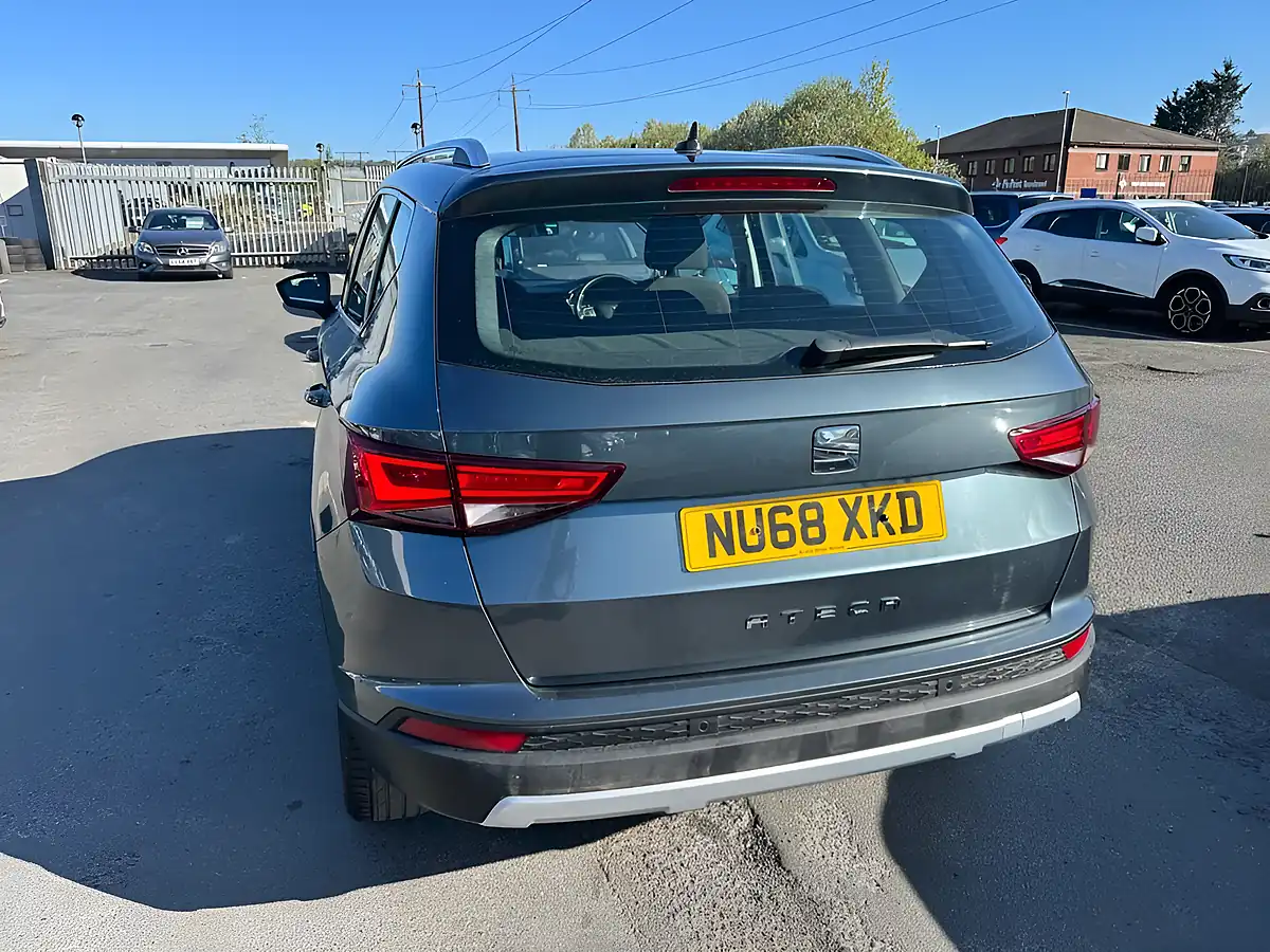 Used 2018 SEAT Ateca Se Technology Grey - Interior and Exterior details 9