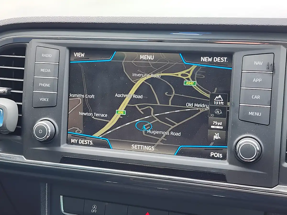Used 2018 SEAT Ateca Se Technology Grey - Interior and Exterior details 11