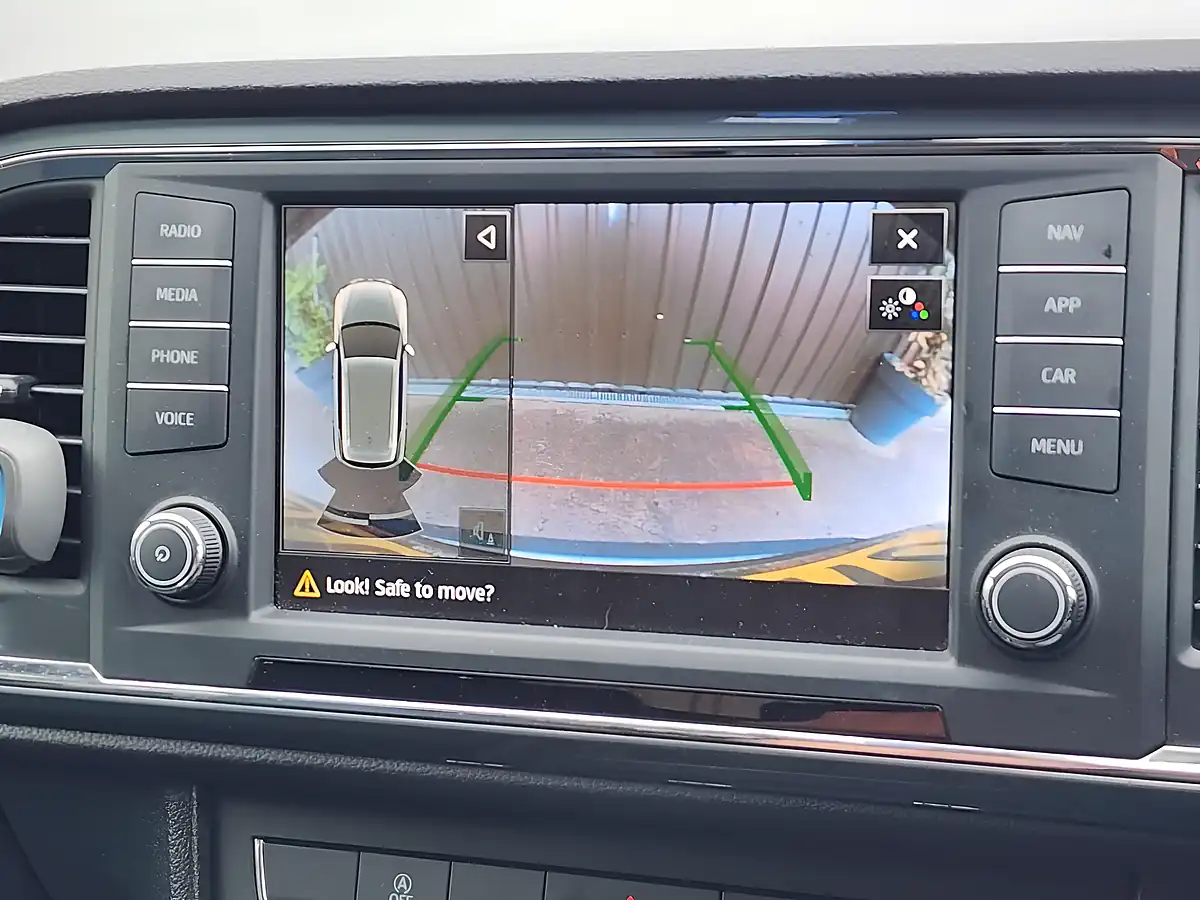 Used 2018 SEAT Ateca Se Technology Grey - Interior and Exterior details 12