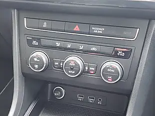 Used 2018 SEAT Ateca Se Technology Grey - Interior and Exterior details 13