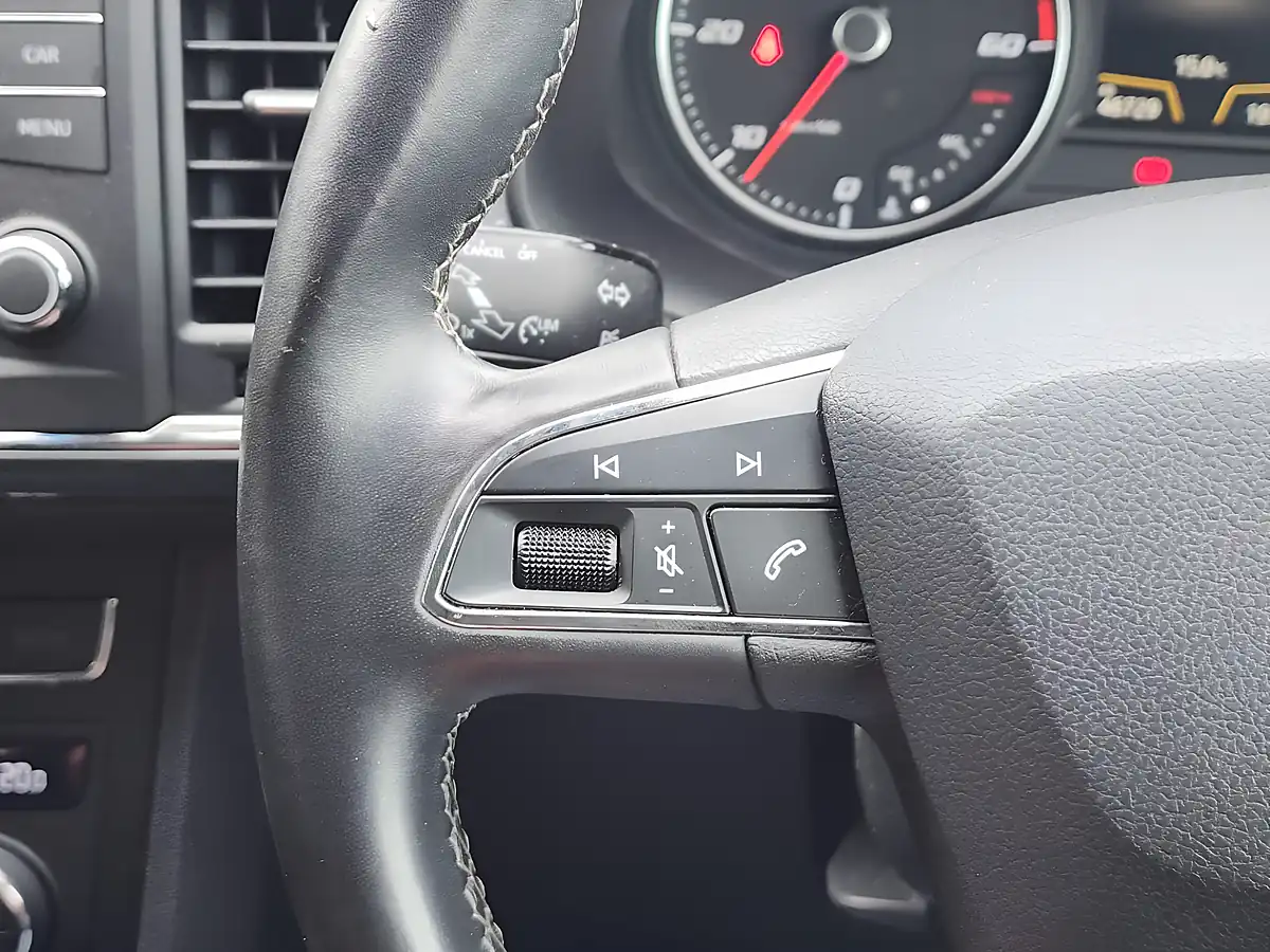 Used 2018 SEAT Ateca Se Technology Grey - Interior and Exterior details 15