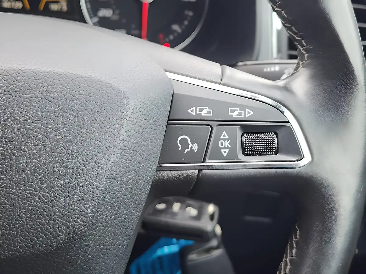 Used 2018 SEAT Ateca Se Technology Grey - Interior and Exterior details 16