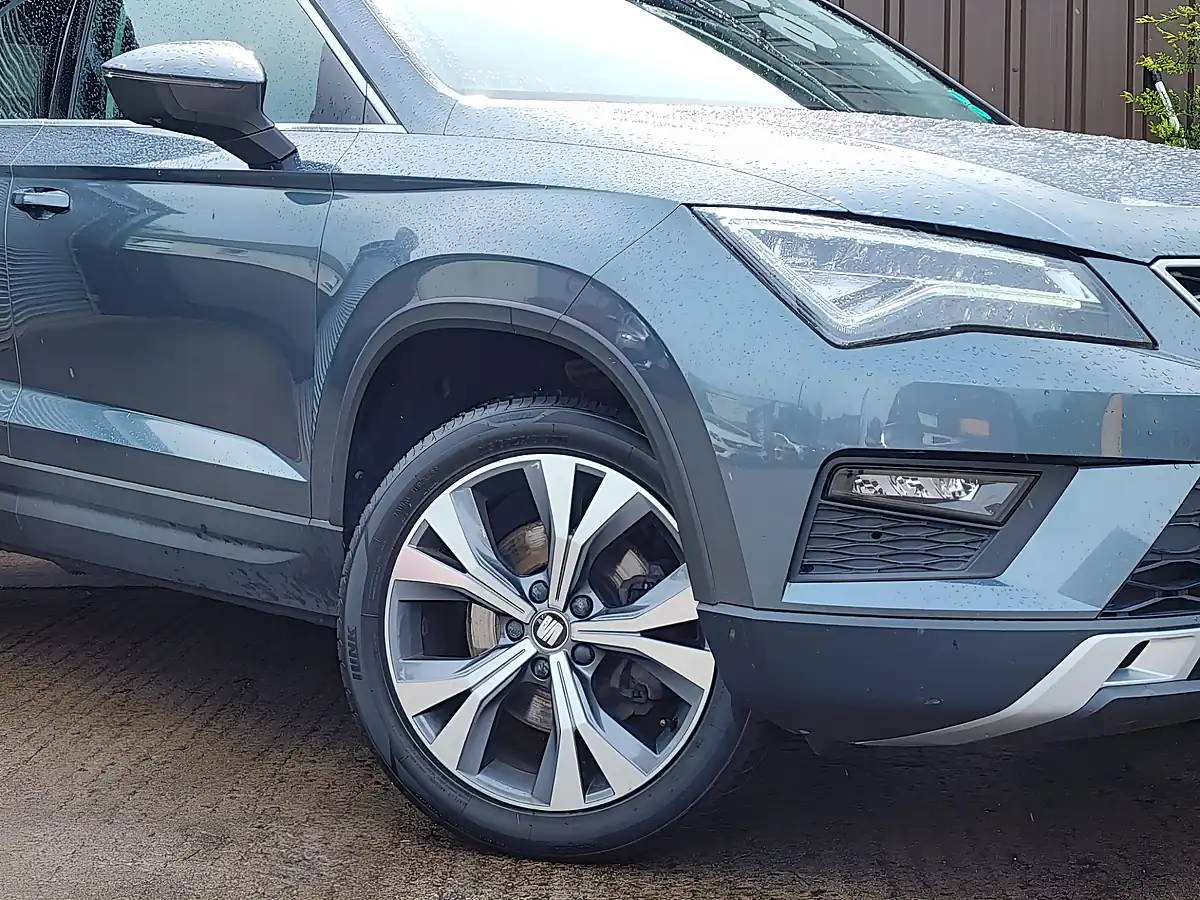 Used 2018 SEAT Ateca Se Technology Grey - Interior and Exterior details 2