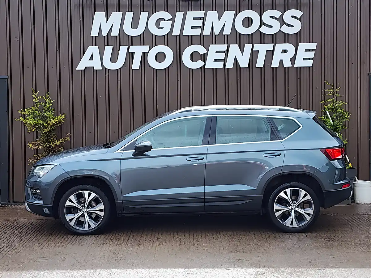 Used 2018 SEAT Ateca Se Technology Grey - Interior and Exterior details 4