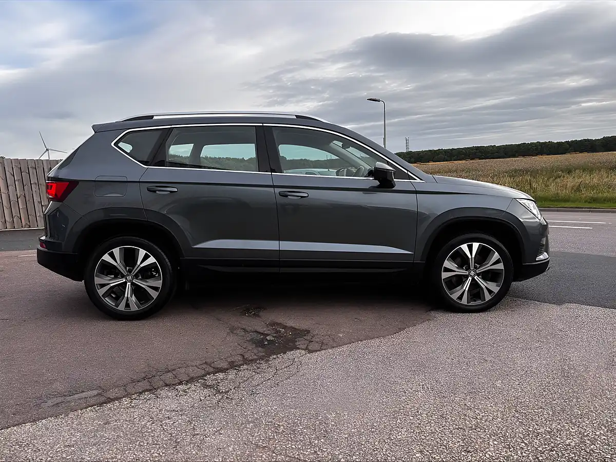 Used 2018 SEAT Ateca Se Technology Grey - Interior and Exterior details 11