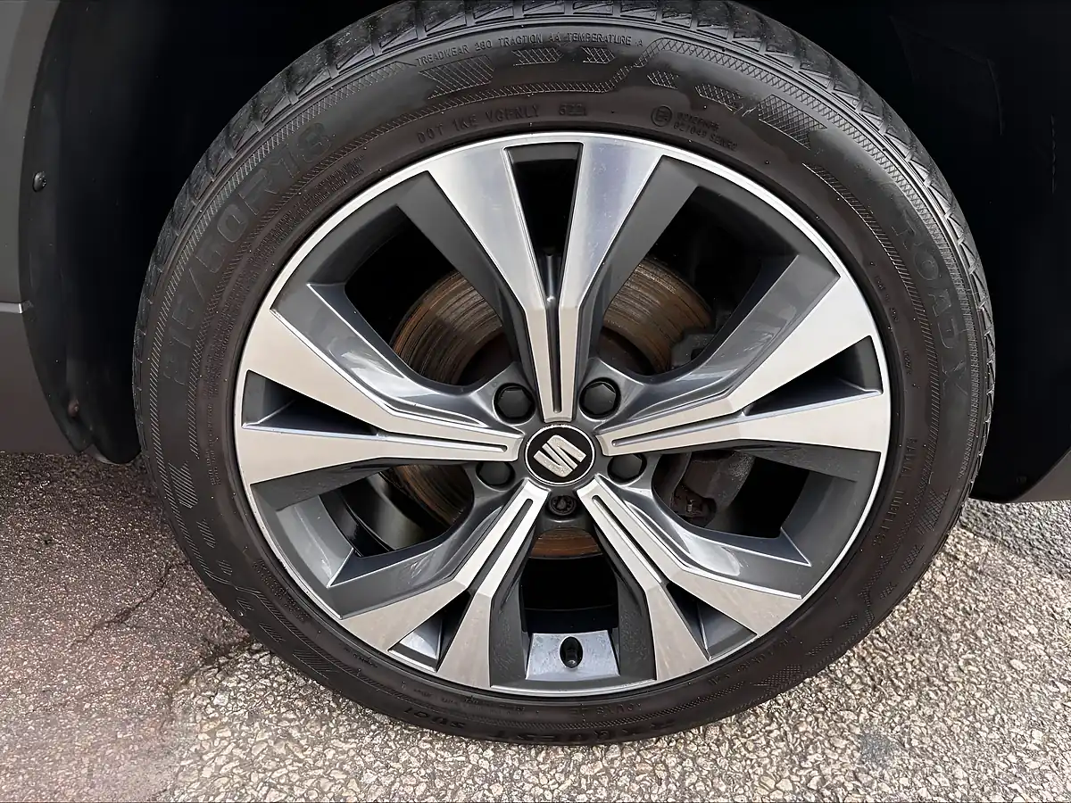 Used 2018 SEAT Ateca Se Technology Grey - Interior and Exterior details 13