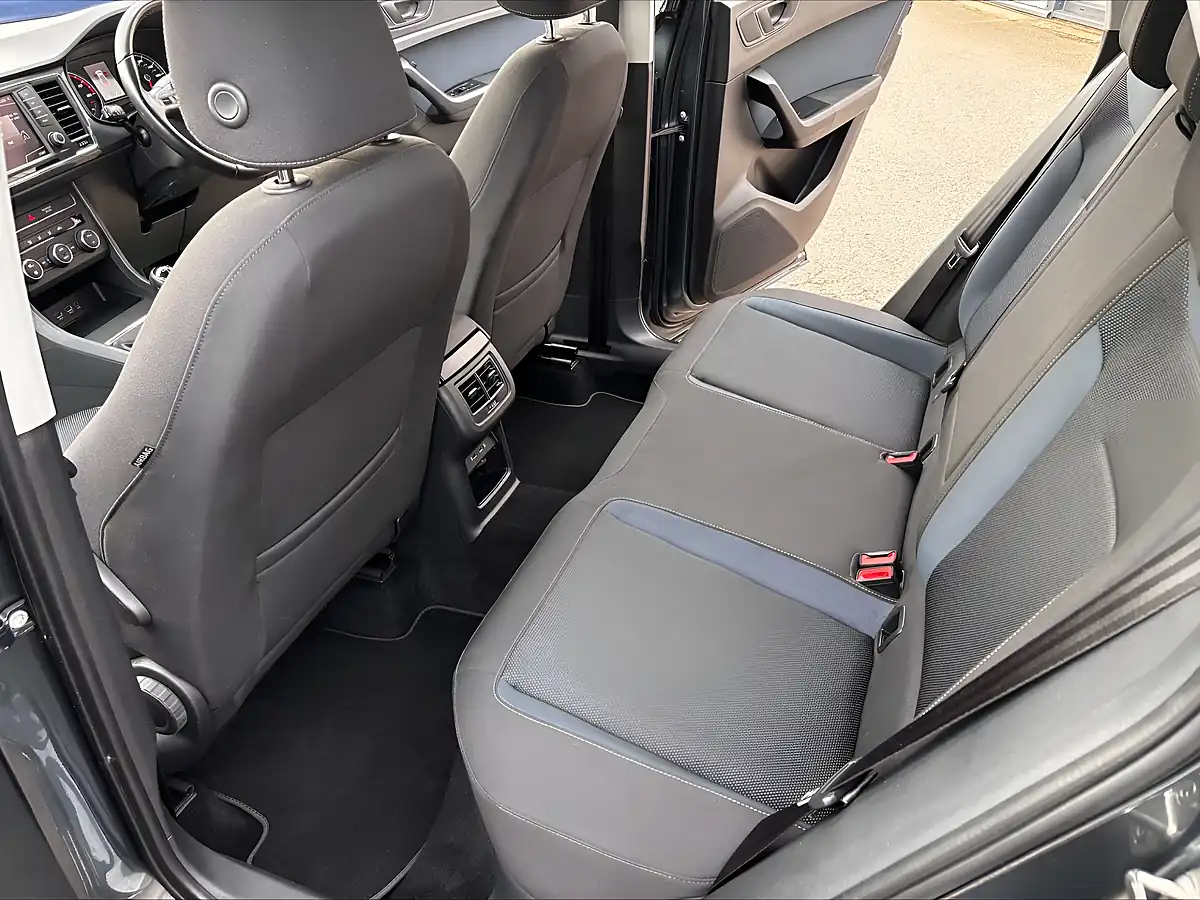 Used 2018 SEAT Ateca Se Technology Grey - Interior and Exterior details 15