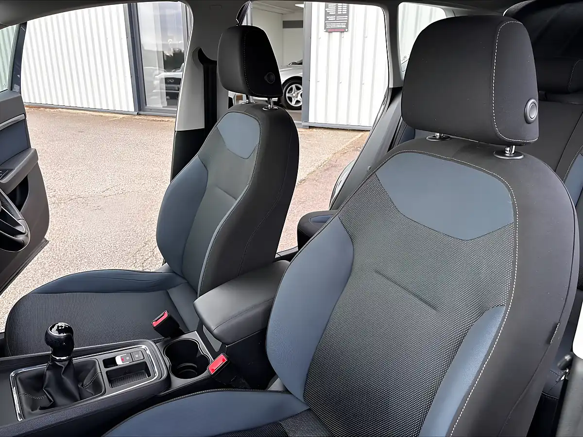 Used 2018 SEAT Ateca Se Technology Grey - Interior and Exterior details 16