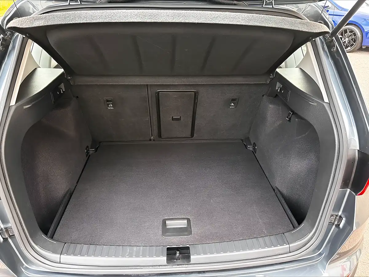 Used 2018 SEAT Ateca Se Technology Grey - Interior and Exterior details 20