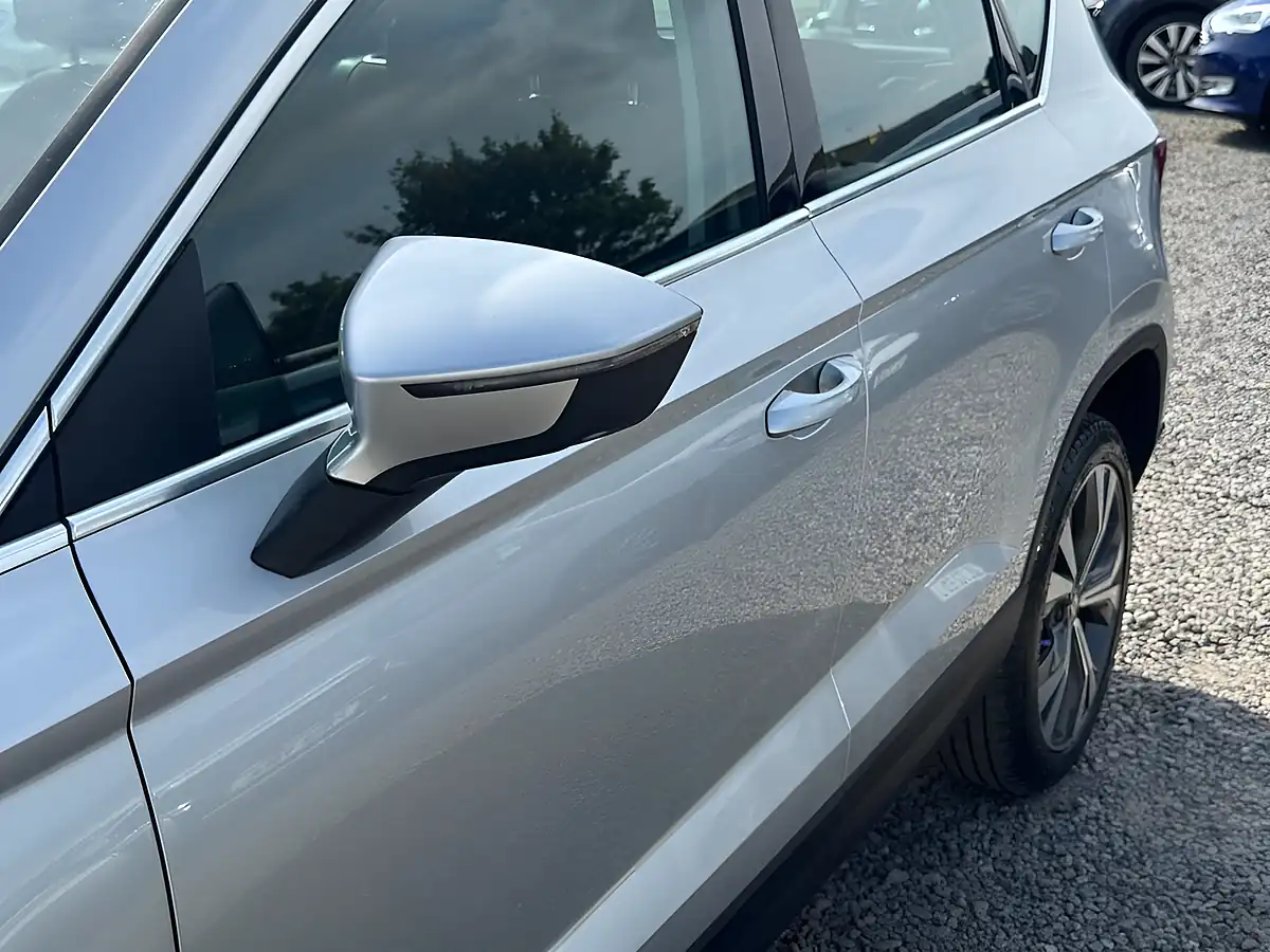 Used 2018 SEAT Ateca Se Technology Silver - Interior and Exterior details 10