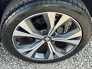 Used 2018 SEAT Ateca Se Technology Silver - Interior and Exterior details 11
