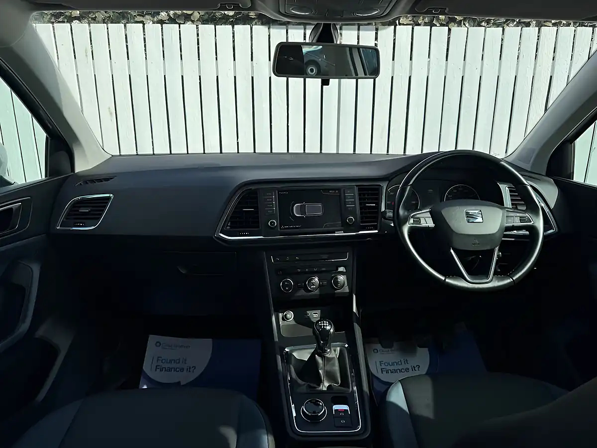 Used 2018 SEAT Ateca Se Technology Silver - Interior and Exterior details 15