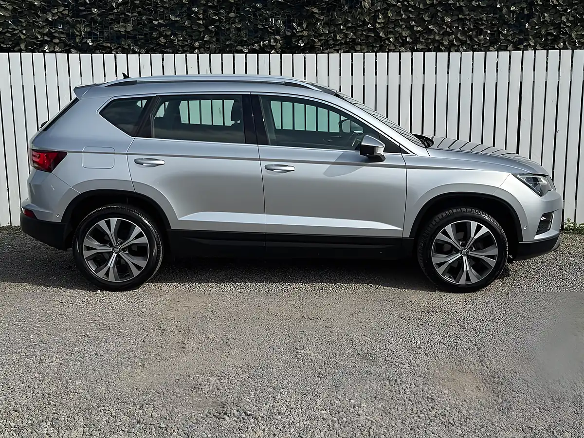 Used 2018 SEAT Ateca Se Technology Silver - Interior and Exterior details 4