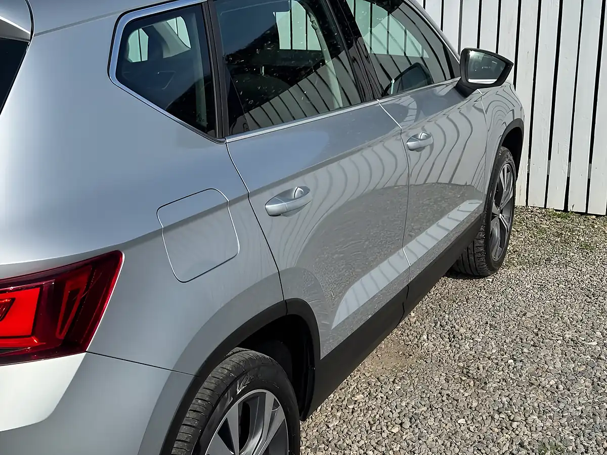 Used 2018 SEAT Ateca Se Technology Silver - Interior and Exterior details 9