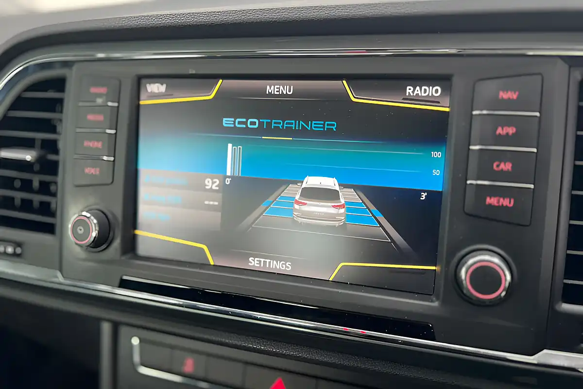 Used 2018 SEAT Ateca Se Technology White - Interior and Exterior details 19