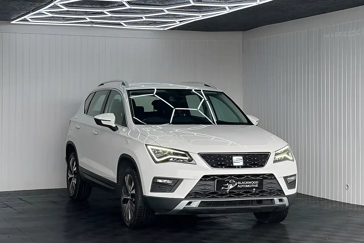 Used 2018 SEAT Ateca Se Technology White - Interior and Exterior details 3