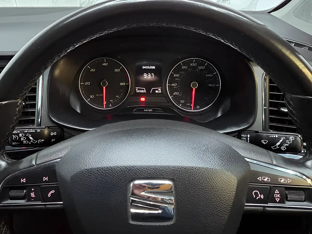 Used 2018 SEAT Ateca Se Technology White - Interior and Exterior details 11