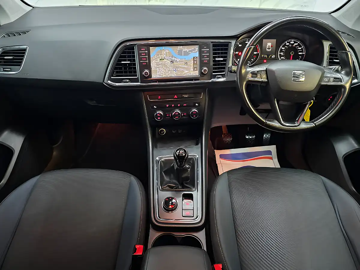 Used 2018 SEAT Ateca Se Technology White - Interior and Exterior details 12