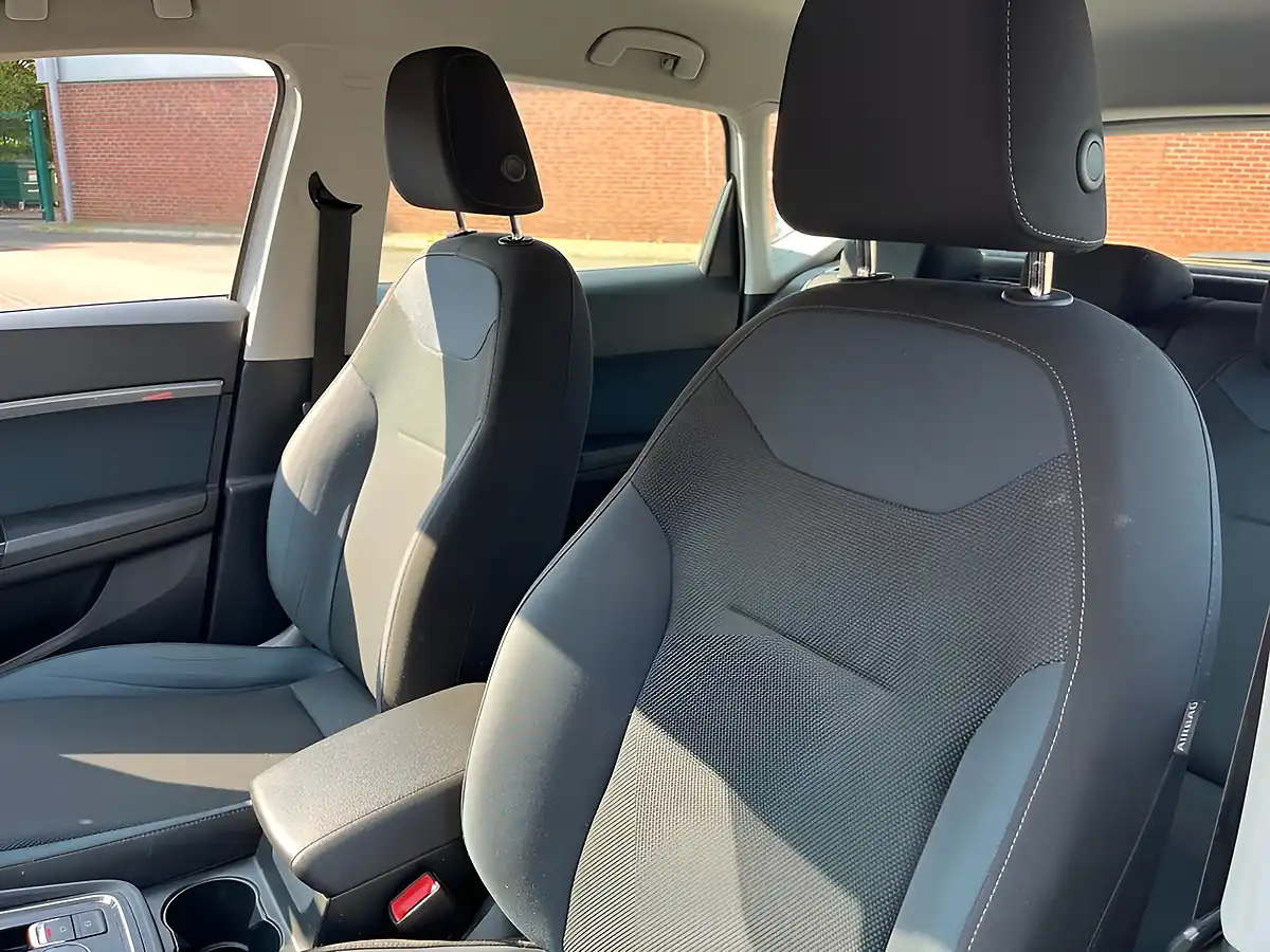 Used 2018 SEAT Ateca Se White - Interior and Exterior details 10