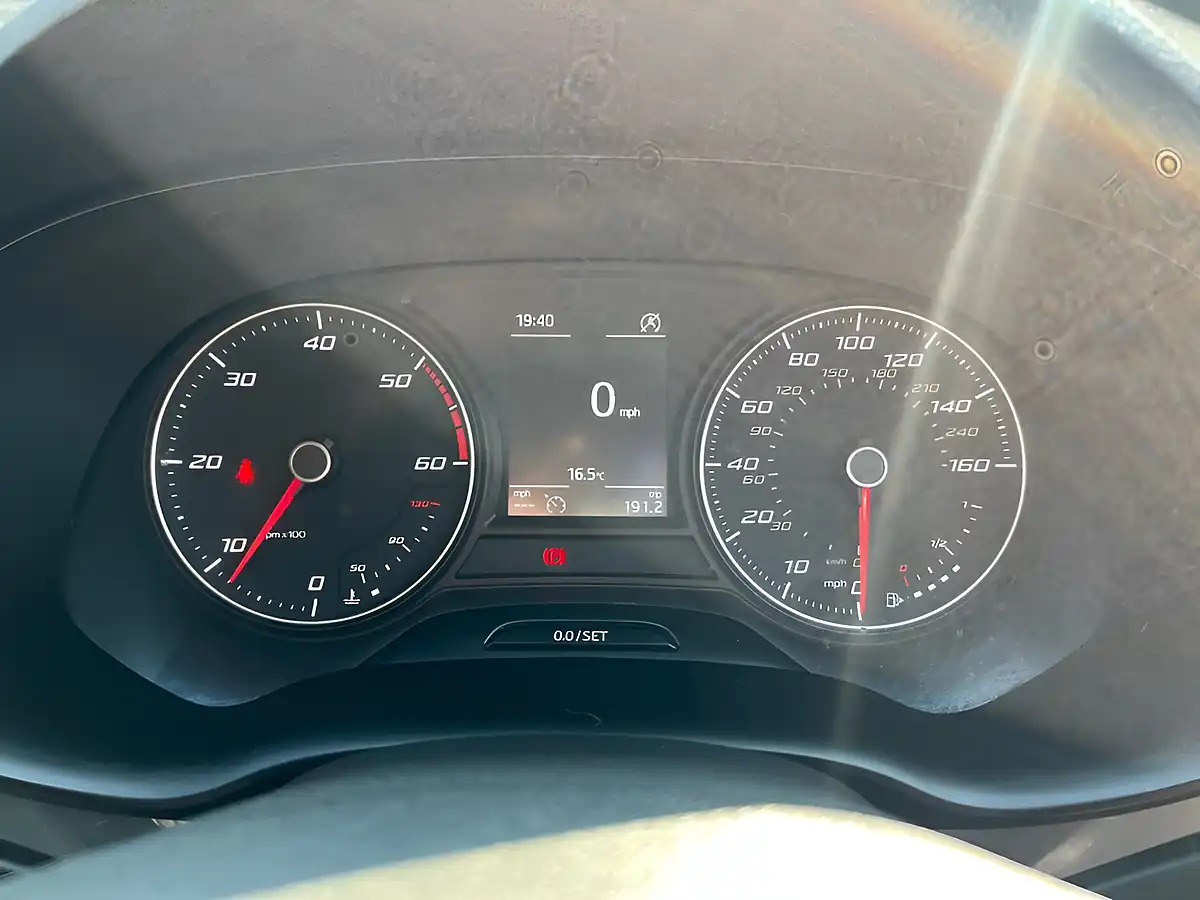 Used 2018 SEAT Ateca Se White - Interior and Exterior details 18