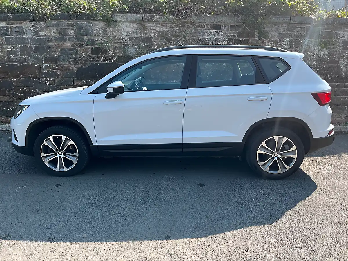 Used 2018 SEAT Ateca Se White - Interior and Exterior details 4
