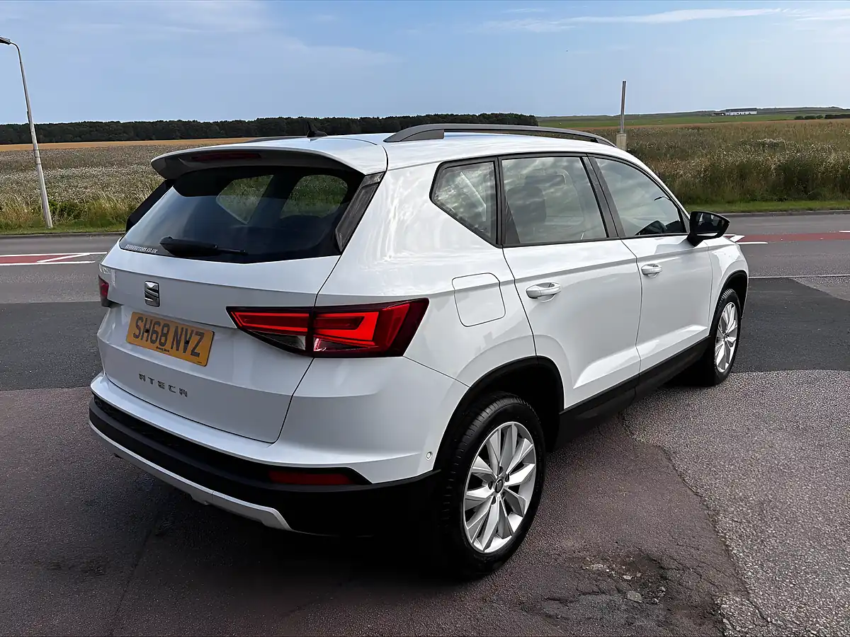 Used 2018 SEAT Ateca Se White - Interior and Exterior details 2