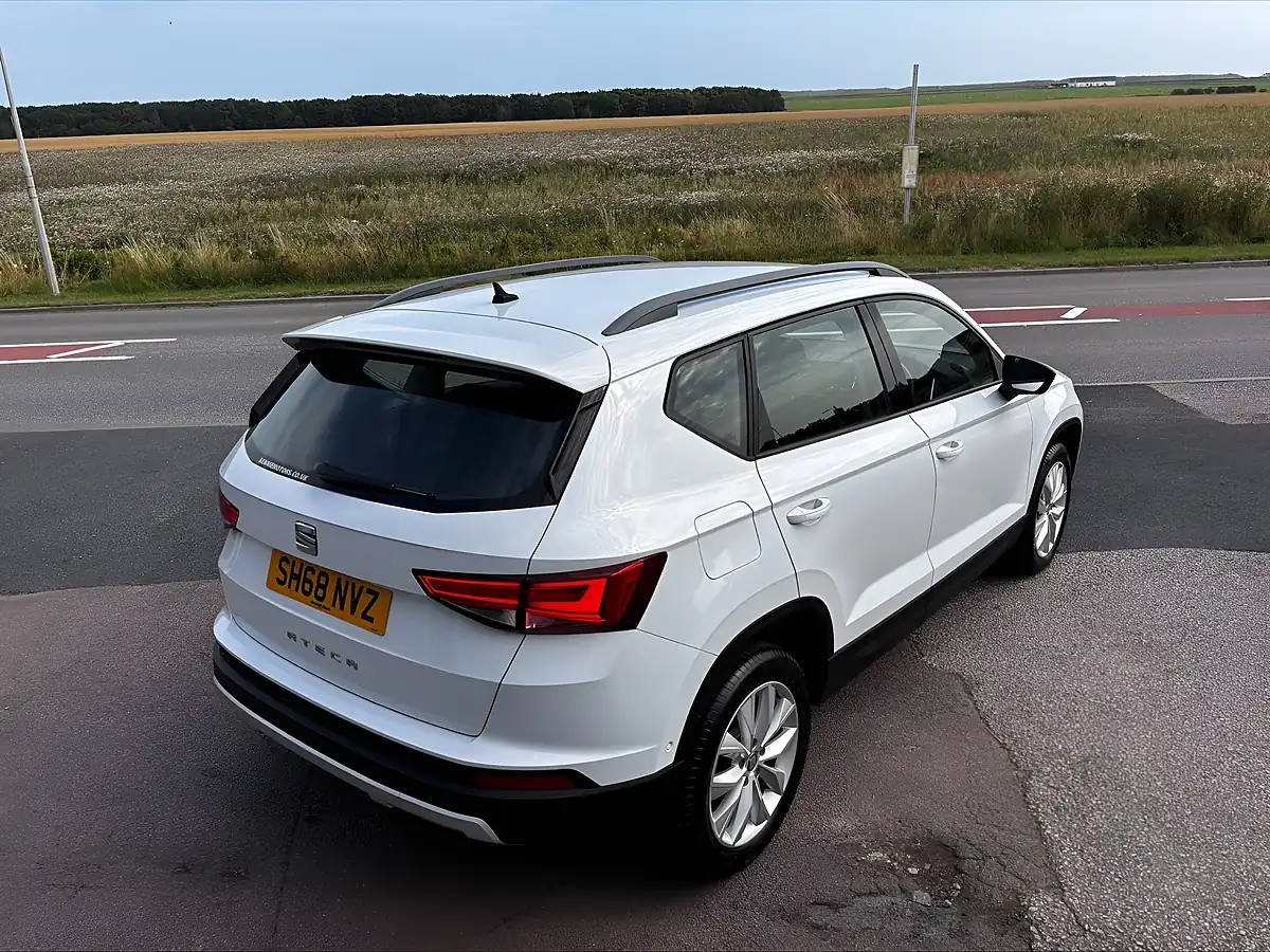 Used 2018 SEAT Ateca Se White - Interior and Exterior details 3