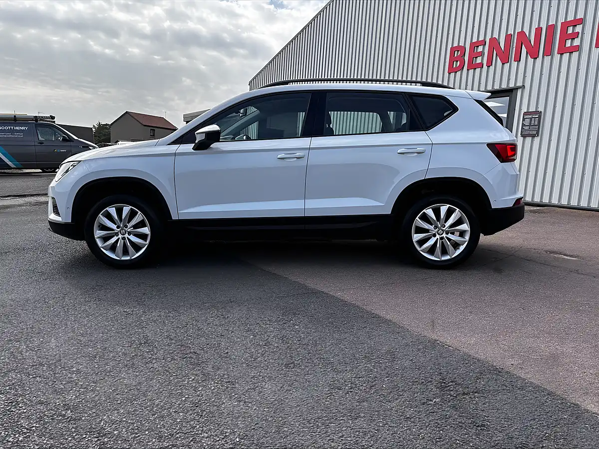 Used 2018 SEAT Ateca Se White - Interior and Exterior details 9